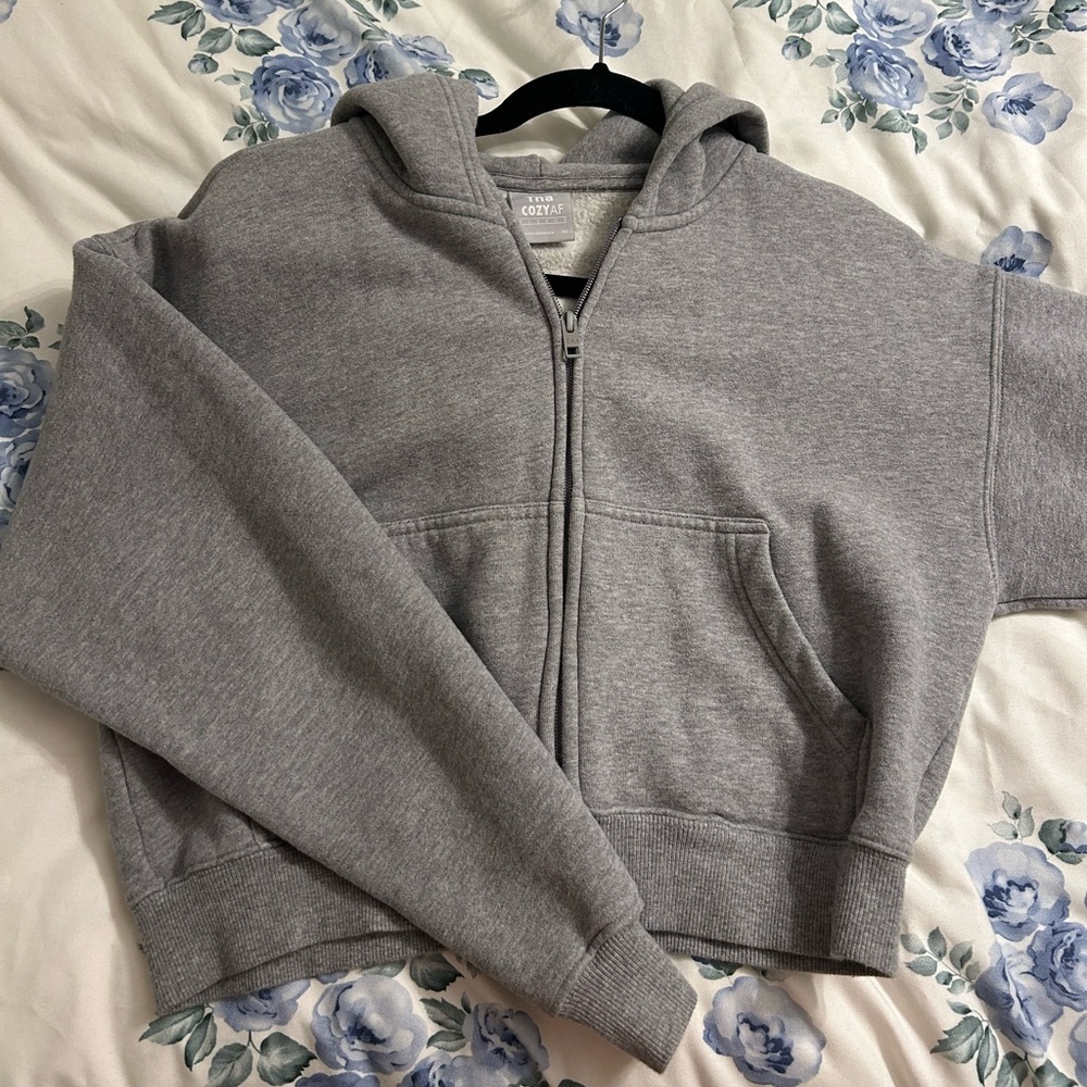 Aritzia Cozy fleece boyfriend boxy zip hoodie